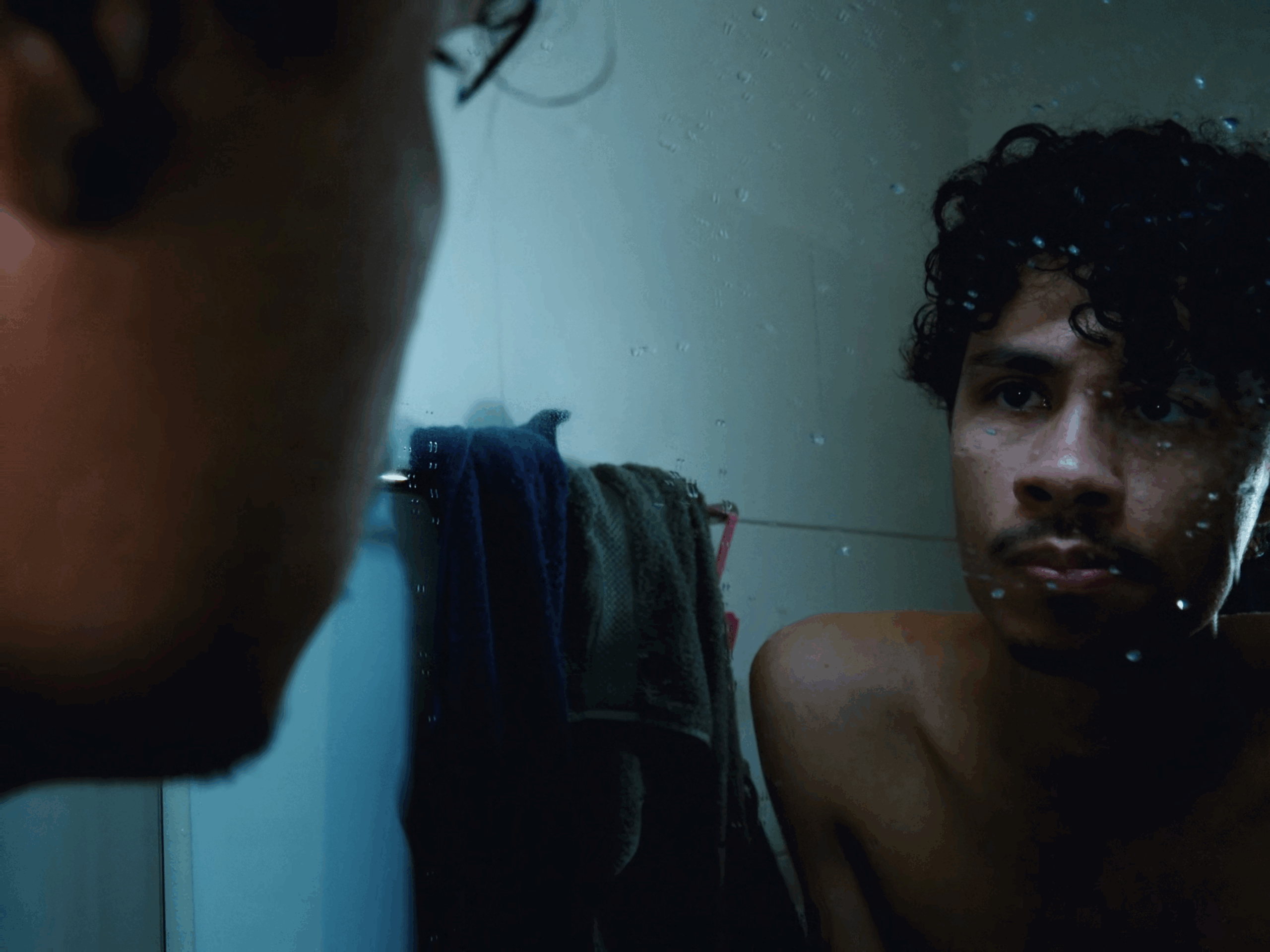 Vertel het me (2024) - Documentaire 10-7 screenshot